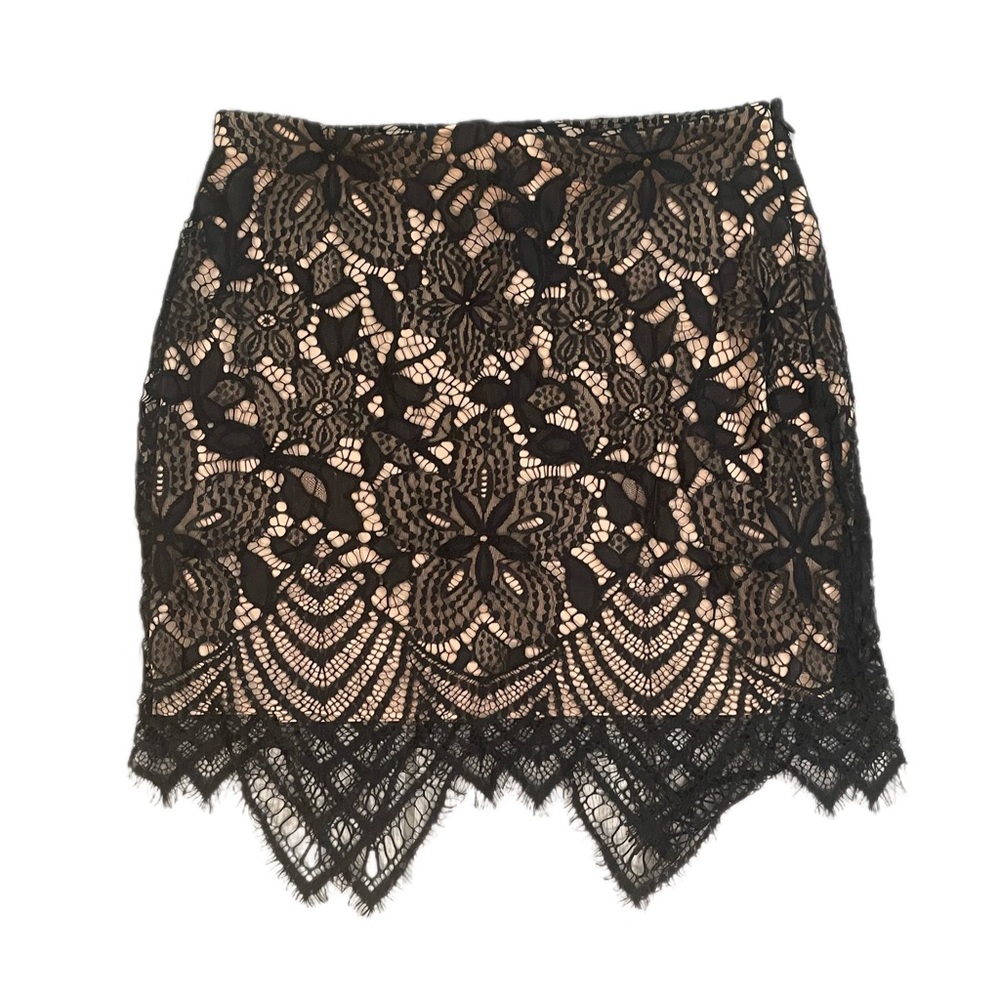 Express black and tan lace skirt NWT